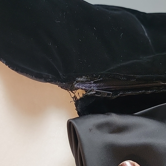 Vintage Elinor Gay black dress - Picture 7 of 11